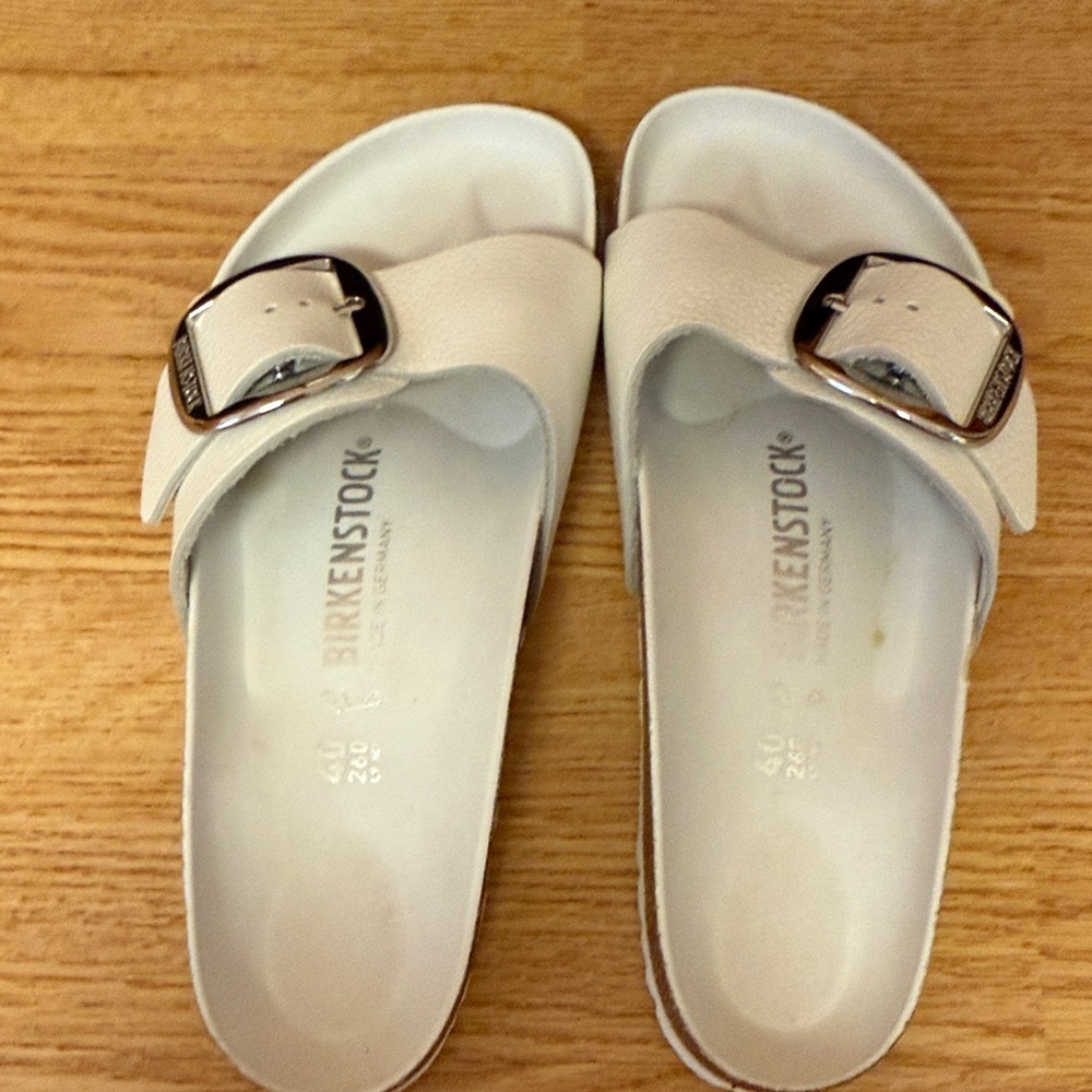 Birkenstock Madrid big buckle white leather
